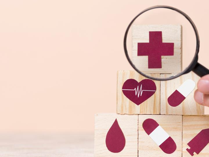 Des icones santé sur des cubes