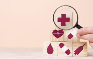 Des icones santé sur des cubes